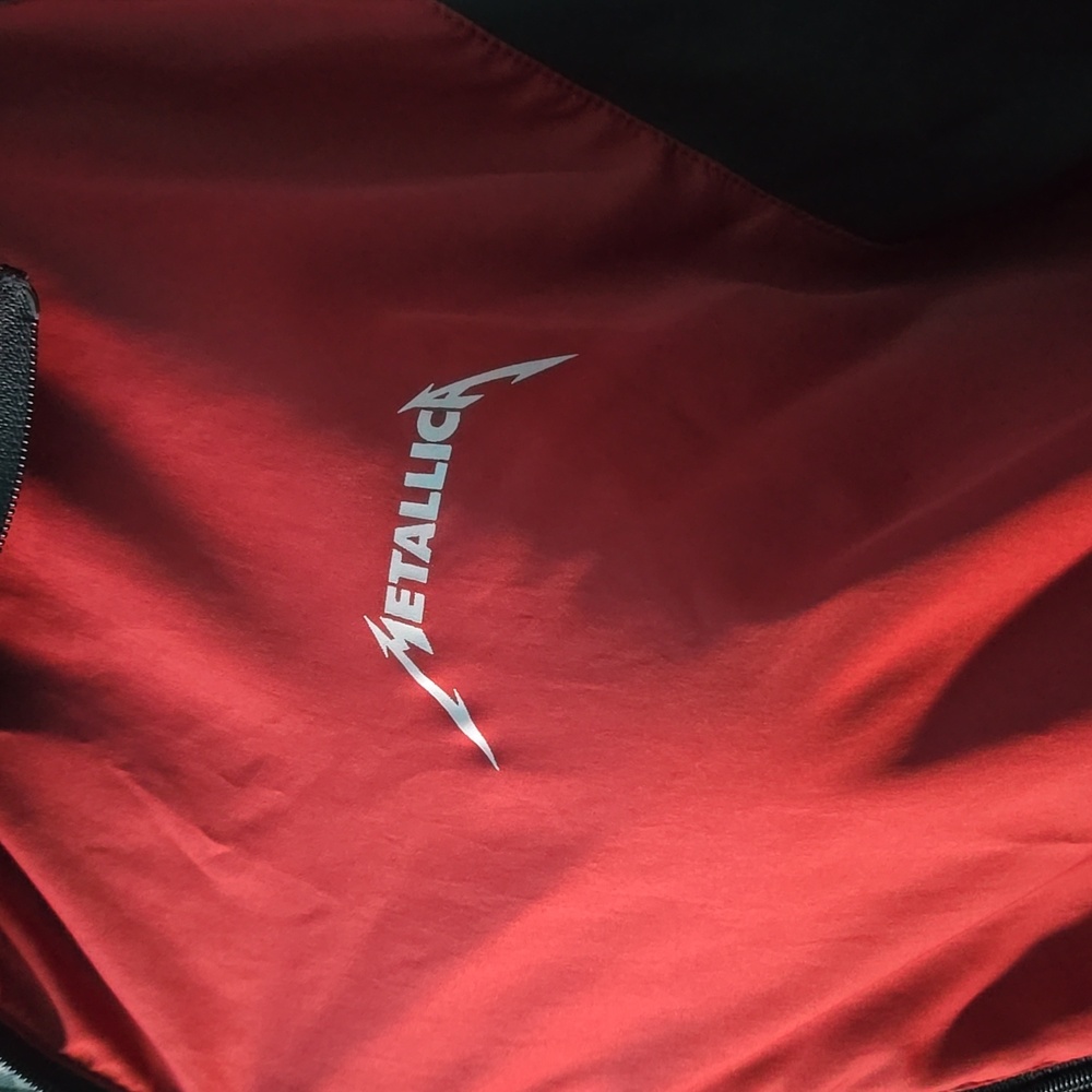NWOT: Logo Packable Metallica Windbreaker Red Black Full Zip Hooded - Picture 6 of 6